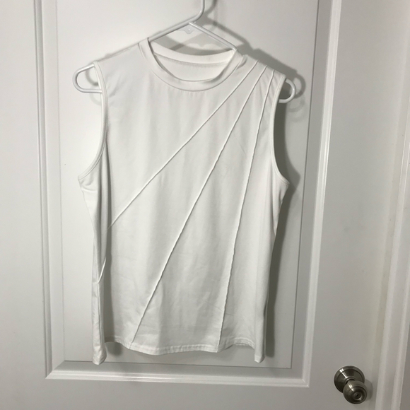 Shein White Pleated Sleeveless Crew Neck Tank Top EUC - Picture 1 of 4